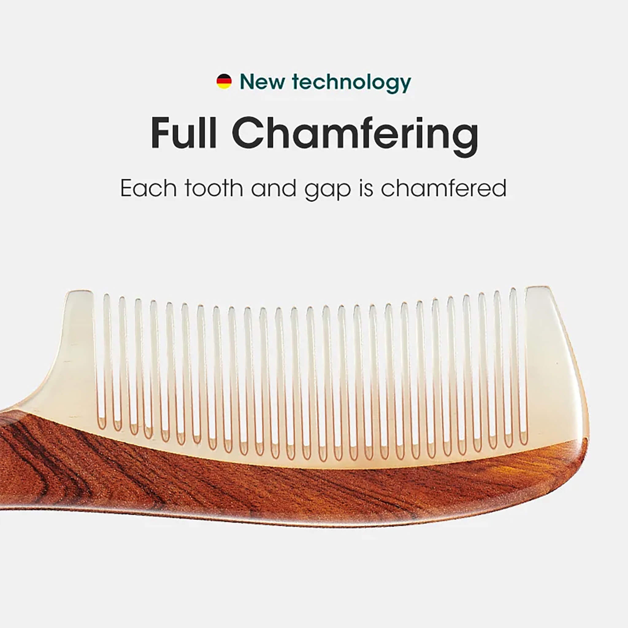 MR.GREEN wooden horn comb featuring full chamfering for smooth edges, reduces frizz and prevents hair damage naturally.